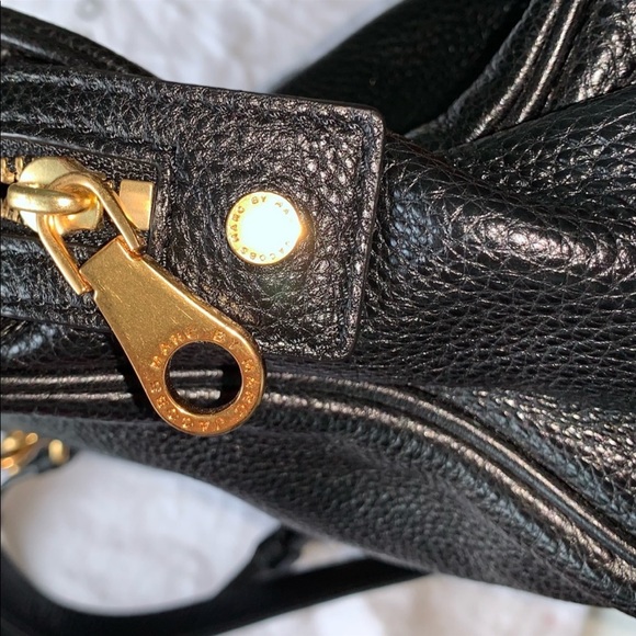 Marc by Marc Jacobs Too Hot to Handle Luxury Bentley Tote - Picture 5 of 5